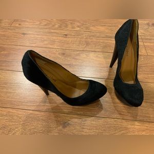 Elizabeth & James heels